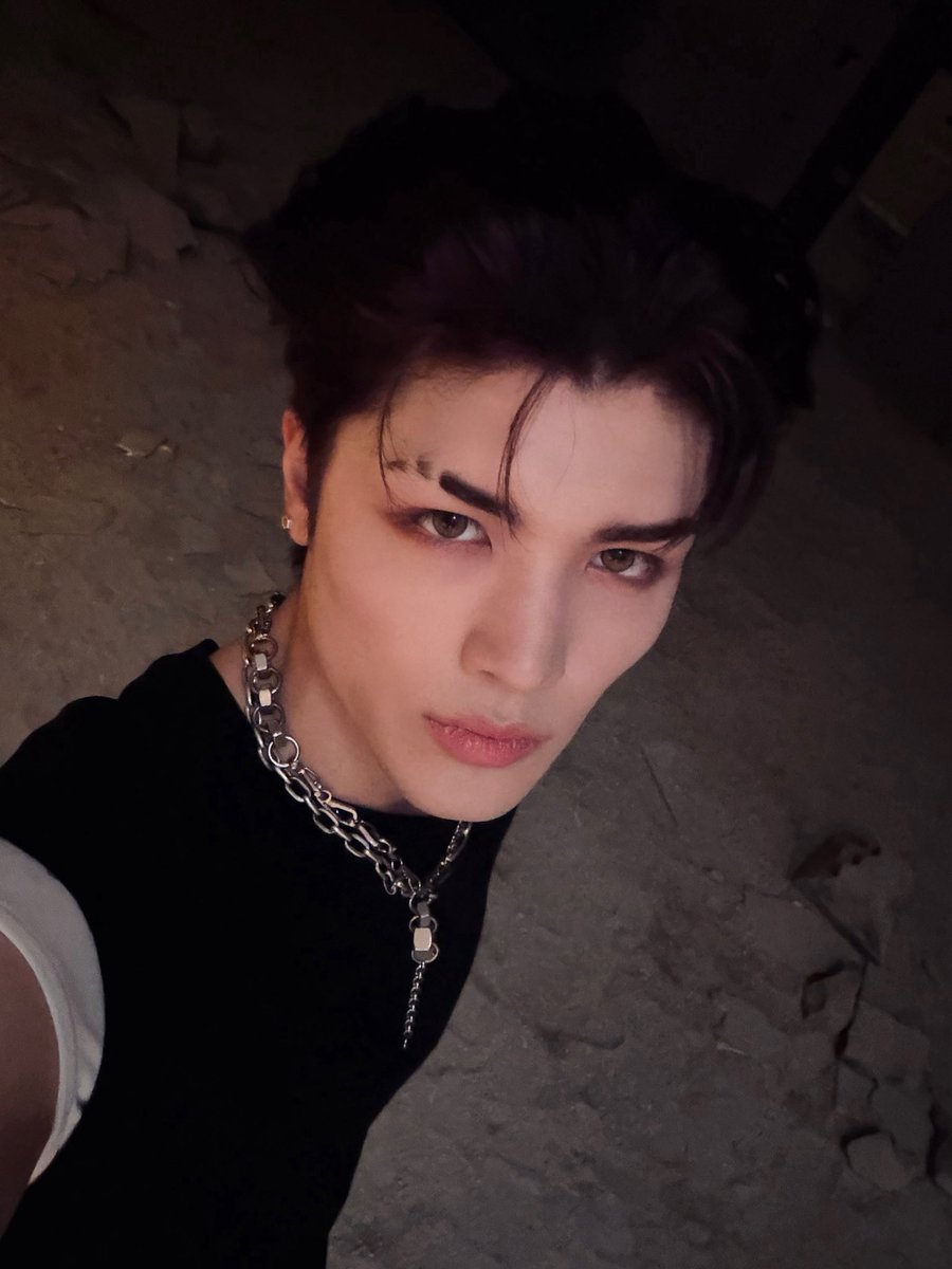 txtikigai's tweet photo. face card so lethal its pissing me off https://t.co/dQUAHTM2ci