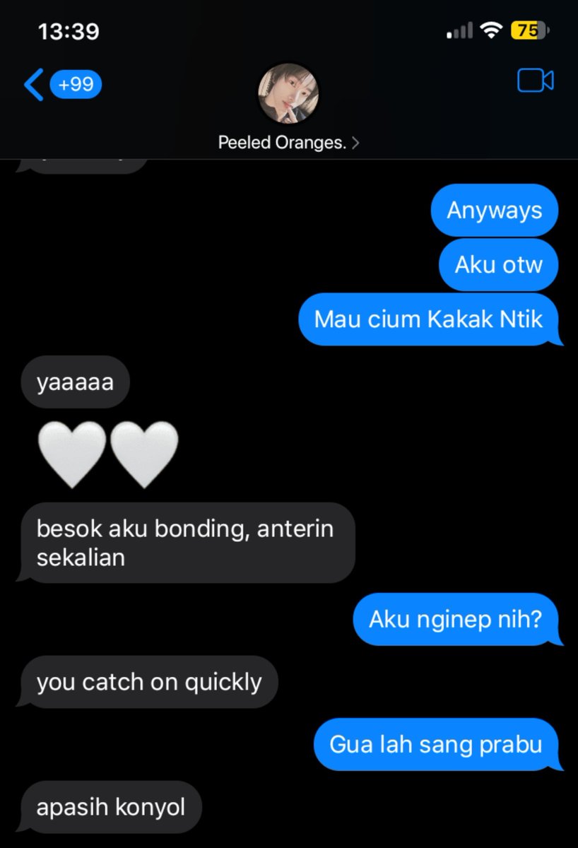 Syn0stera's tweet photo. taessung / sungtaes ; take some mentor ospek sh dan lg pengangguran ts to start your day https://t.co/I2sxfnu3Ji