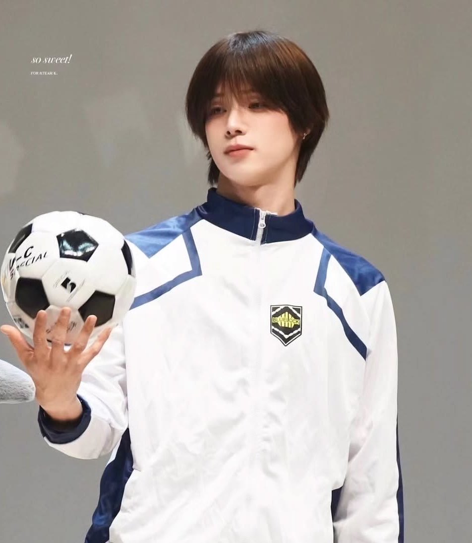 youngwonwenoo's tweet photo. มีแต่นางิเต็มไปหมดเยย น่ารักเนอะ👑⚽️🌟 https://t.co/TfE0625gxl