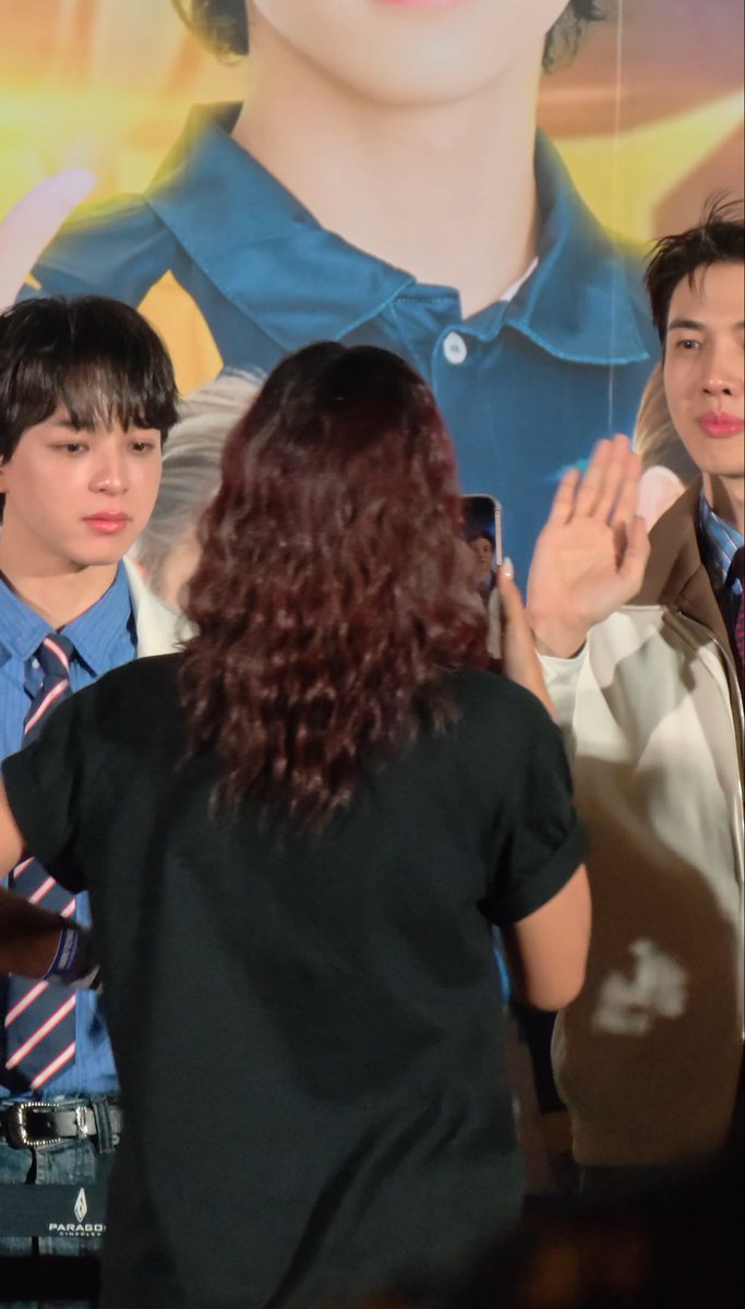 ffaiiks's tweet photo. จังหวะบาสมองเสื้อแล้วหันมองหน้าพี่แม็กคือ55555555เกือบเดรส

YOU ARE MY PLAYER TWO FINAL EP
#ซอโซ่ล่ามธีร์FinalEP https://t.co/LT489SUmDv