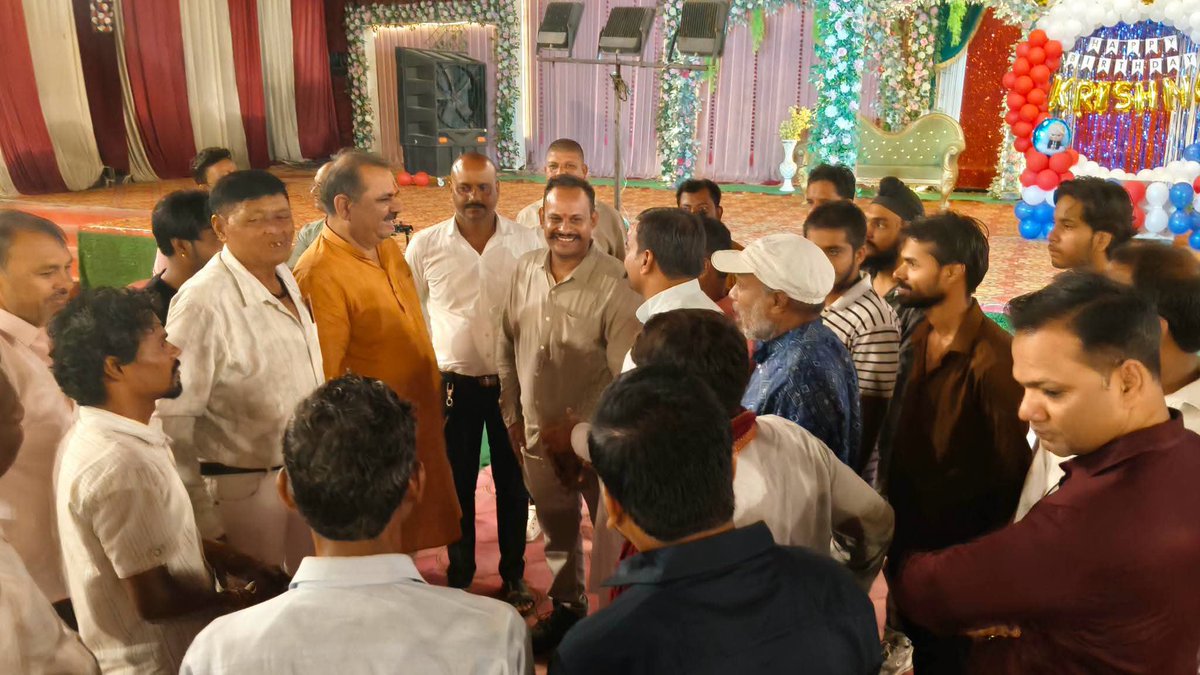 OBC_Maniram's tweet photo. #झांसी_विधानसभा नगर #झांसी #रॉयल_मैरिज_गार्डन में आदरणीय #मोहित_लोधी_जी के यहां जन्मदिन कार्यक्रम में शामिल हुए https://t.co/yGcblmTUyA
