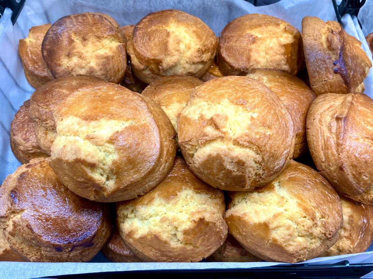mi_bussanten's tweet photo. 日本橋三越本店
#フランス展 2026🇫🇷

＜BAKE SHOP bien Bake/ベイクショップ ビアンベイク＞
石川県金沢市の人気焼き菓子店👀🍪
カヌレは奥能登の酪農家こだわりの生乳を使用した看板商品🥛✨
またシェフ坂下氏の大好物という、甘酸っぱいプルーンの入ったツヤツヤもちもちファーブルトンも外せません🥺❤️
みなさまはどの焼き菓子が気になりますか？😋✨

9/30(水)まで開催中🐔最終日は18時閉場🥖
詳しくはこちら🌿
https://t.co/5NVgbweAhV