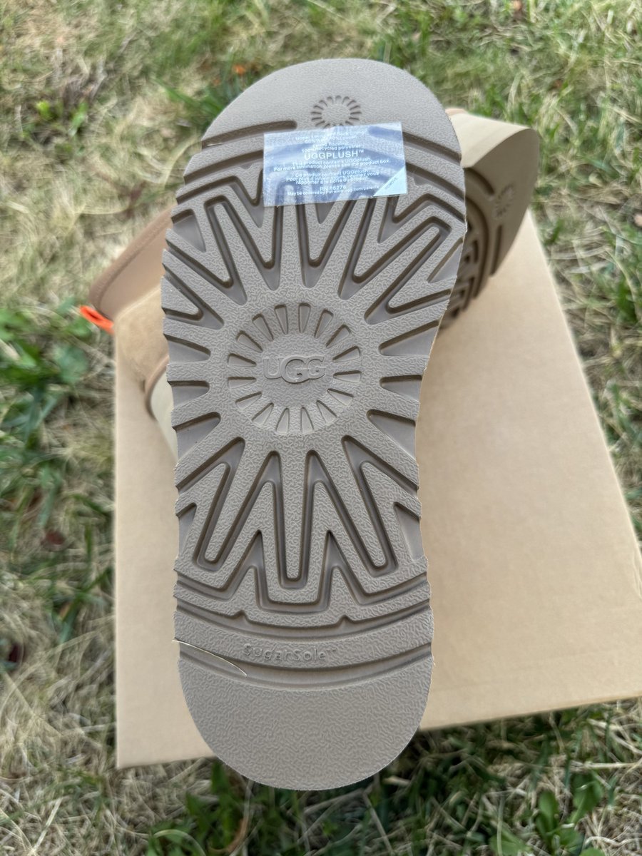 YeezyBoostLiao's tweet photo. UGG Classic Mini Dipper Boot Chestnut(Women’s)😍😍 https://t.co/874kcNtmJQ