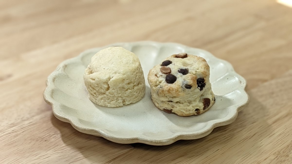 maibarand's tweet photo. 米原市野一色にあるカフェ「lapislazulicafe」でスコーンの販売が始まりました。テイクアウトできます。当日朝9時までの予約で取り置き可能。
場所：https://t.co/GFiCAeFtQp
#米原市 #まいばらんど https://t.co/GTOIX8AjBt
