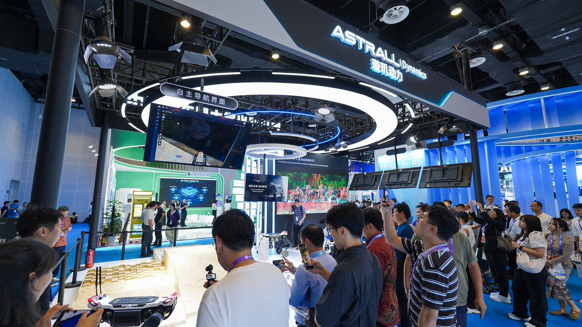 astralldynamics's tweet photo. Live from CAEXPO | Astrall Dynamics at the China-ASEAN Expo https://t.co/xMMOqZNHyj