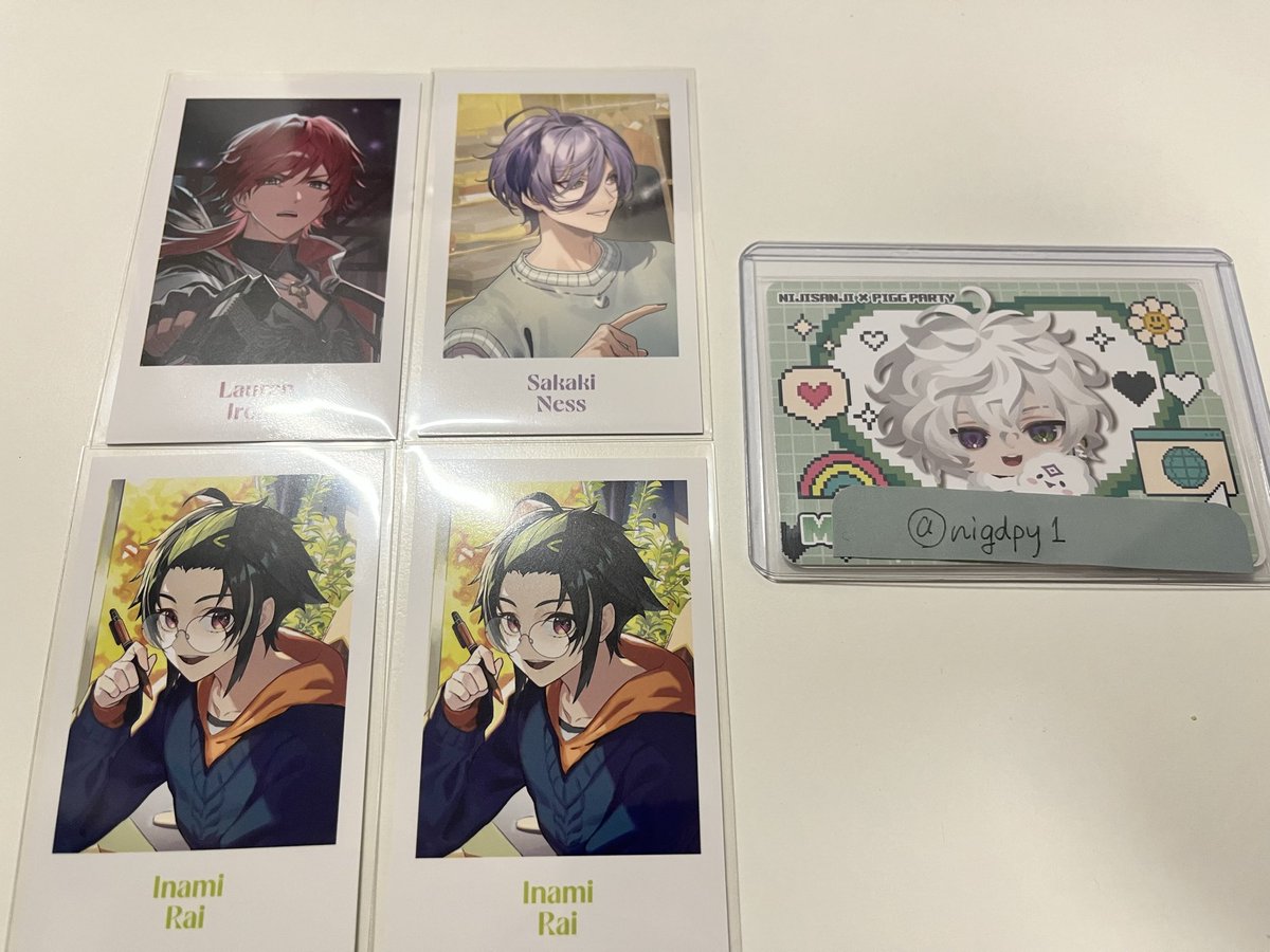 nigdpy1's tweet photo. 【交換】にじさんじ にじストア6周年メモリアルグッズ　ランダムチェキ風カード Bグループ

譲：画像のもの

求：同種IDカードの方

◎郵送交換、または大阪（梅田）にて手渡し交換

検索からもお気軽にお声かけください！よろしくお願いいたします。 https://t.co/KbItezlKB8