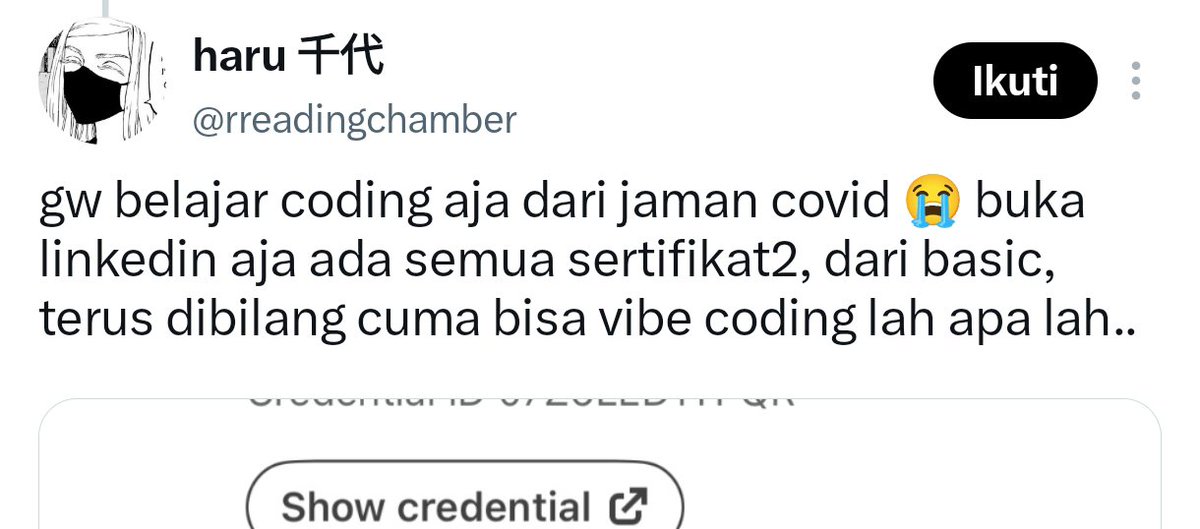 shuyi_1's tweet photo. mba haru, kl emg masih berproses belajar yaudah lanjutin belajarnya, kalau udh belajar lama + sertifikat bejibun TAPI MASIH PAKE CAMPUR TANGAN AI, akui aja kl emg "belum becus" untuk bikin web, itu bukan aib. tp muncul jd pahlawan tanpa kasih keterangan AI baru aib. https://t.co/Rpmglz4WiA