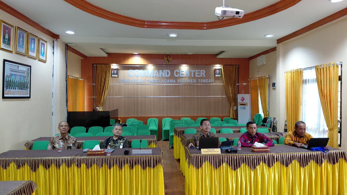 PTA_Palu's tweet photo. Tabe #SampesuvuPTA.Palu
Jumat, 18 September 2026

PTA Palu mengikuti BimTek Kaum Rentan Berhadapan dengan Hukum “Teknik Penyusunan Pertimbangan Hukum yang Responsif Gender dalam Putusan untuk Menjamin Perlindungan Hak-Hak Kaum Rentan”

@Humas_MA
@MahkamahAgung
@DitjenBadilag https://t.co/319zXIHmCF