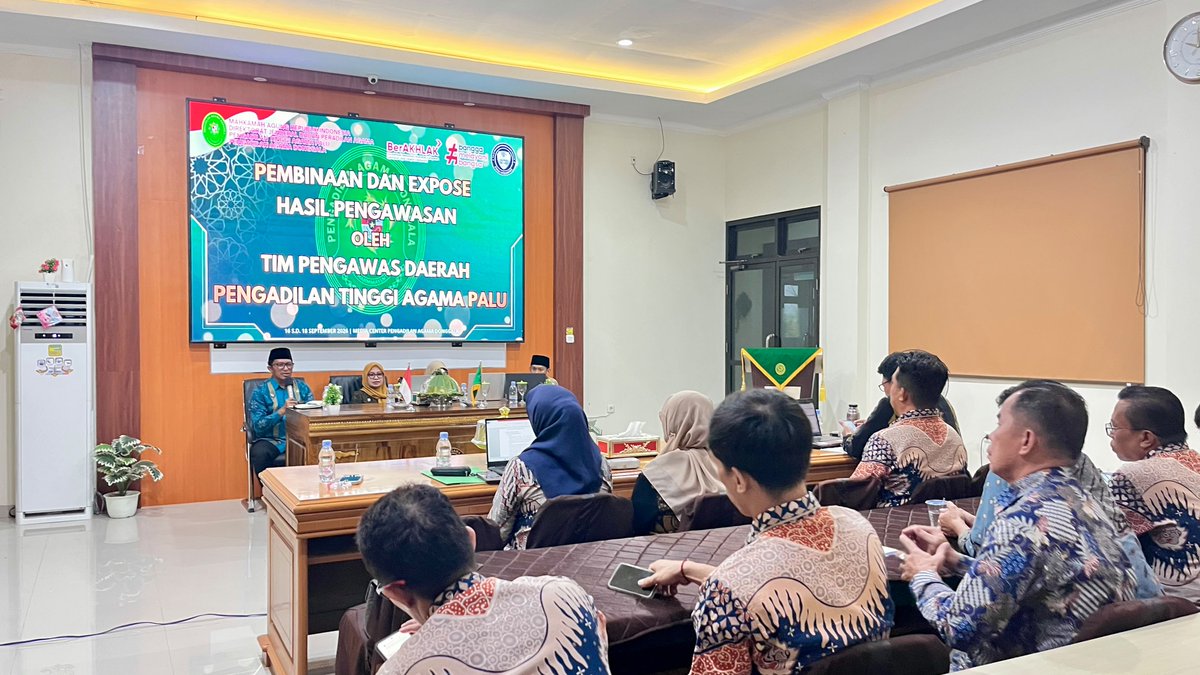 PTA_Palu's tweet photo. Tabe #SampesuvuPTA.Palu

Dalam rangka memastikan standar pelayanan &amp; tata kelola peradilan, Tim Hatiwasda PTA Palu melaksanakan Pembinaan &amp; Pengawasan Daerah Triwulan III di Kantor @pa_donggala 

@Humas_MA
@MahkamahAgung
@DitjenBadilag
#ptapalunabelopura
#ptapalusukseswbk https://t.co/BBihJrcQet