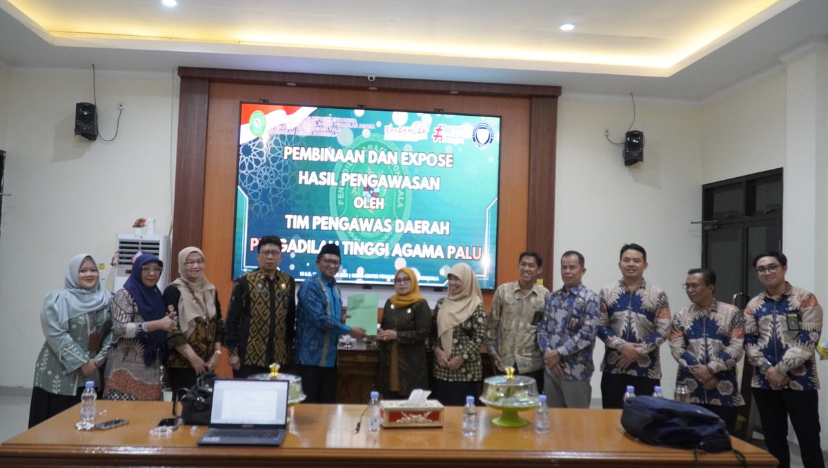 PTA_Palu's tweet photo. Tabe #SampesuvuPTA.Palu

Dalam rangka memastikan standar pelayanan &amp; tata kelola peradilan, Tim Hatiwasda PTA Palu melaksanakan Pembinaan &amp; Pengawasan Daerah Triwulan III di Kantor @pa_donggala 

@Humas_MA
@MahkamahAgung
@DitjenBadilag
#ptapalunabelopura
#ptapalusukseswbk https://t.co/BBihJrcQet