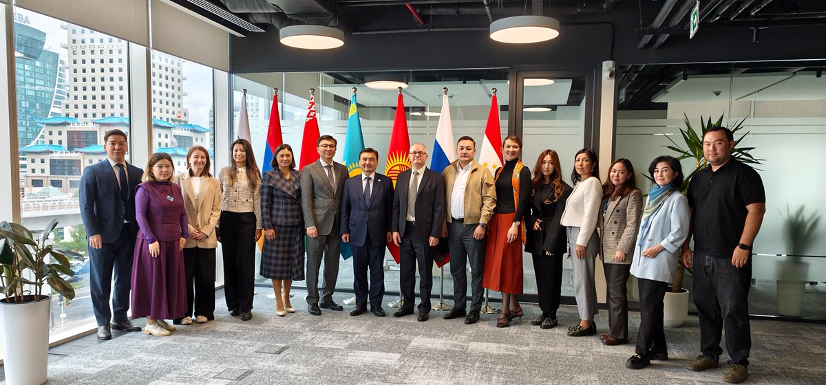 KazAID_RK's tweet photo. 💼 On Sept 16, 2026, KazAID and EFSD held a workshop in Astana on Kazakhstan's role in ODA. EFSD presented an analytical assessment of the national ODA system, while KazAID Chairman N. Arystanov highlighted the partnership's impact on regional growth.
#KazAID #EFSD #ODA https://t.co/yxQNouhF6I