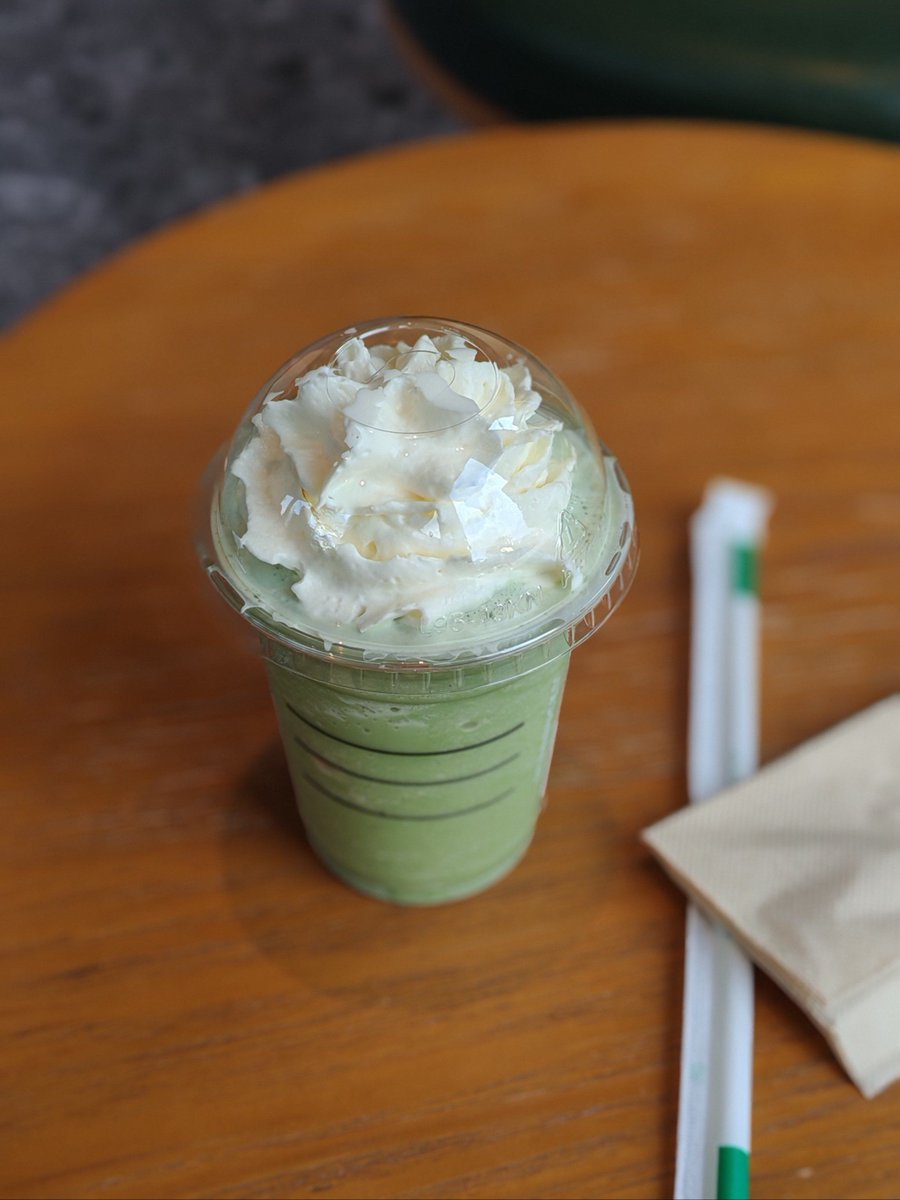 donaldmichael3r's tweet photo. [Try this 5-minute iced matcha latte recipe! Whisk matcha powder, hot water, milk u0026 ice for a creamy, energizing pick-me-up perfect for busy mornings ] https://t.co/lTpFCbBBza