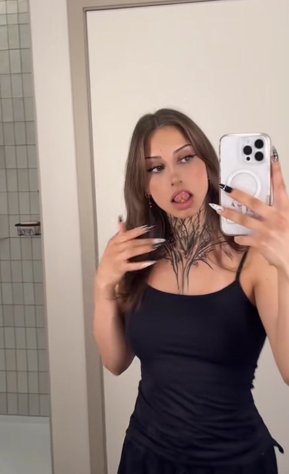 goonheizo's tweet photo. qqun pour battle de bon matin ? les salopes pas la peine de venir j’accepte que les gens forts 🤭🫦

#wank #wankbattle #wankchat #goon #gooner https://t.co/lVKUApJuH6