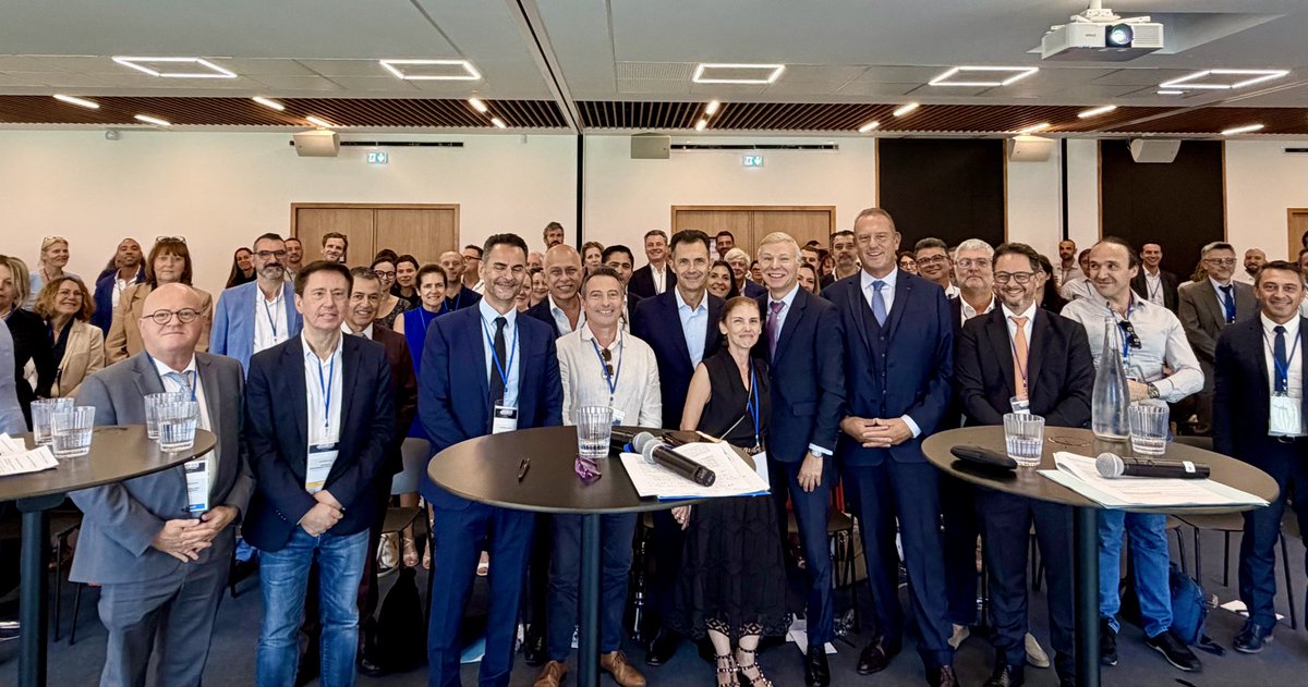 yannbubien's tweet photo. En direct de la Journée @La_FHP + @SYNERPAcom à Toulon, dans le Var, dans les locaux du @RCTofficiel 🌞 Des échanges vifs et passionnants avec les acteurs du secteur privé sanitaire et médico-social 🙏
@LamineGharbi34 @JC_Amarantinis @hervecael @Florence_Arnoux @ARSPaca @VilleDeToulon @MaxBELTIER