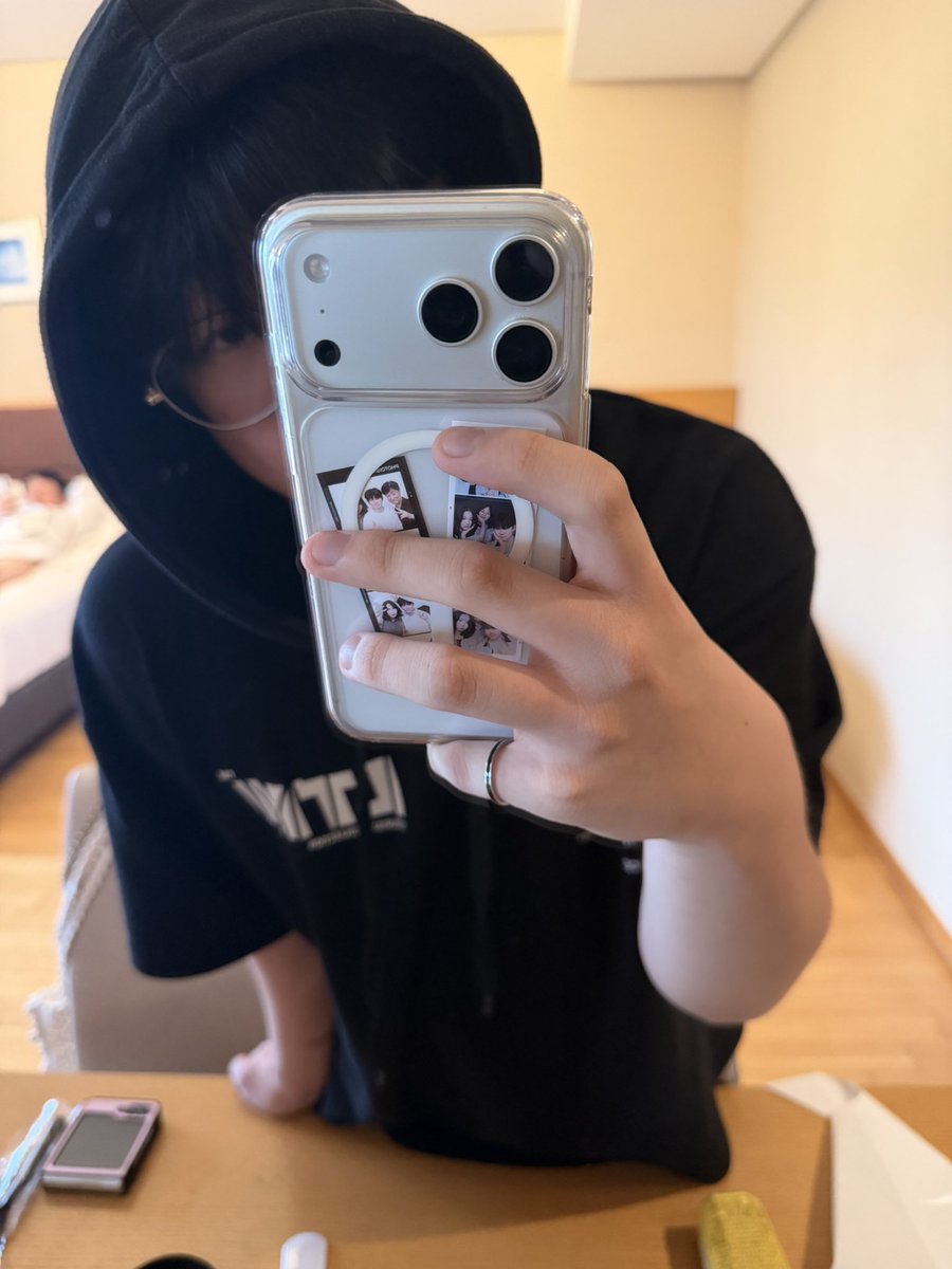 nvrw2t's tweet photo. #게친소 #ㄱㅇ 
만날사람 https://t.co/HZsOIR8ZMu