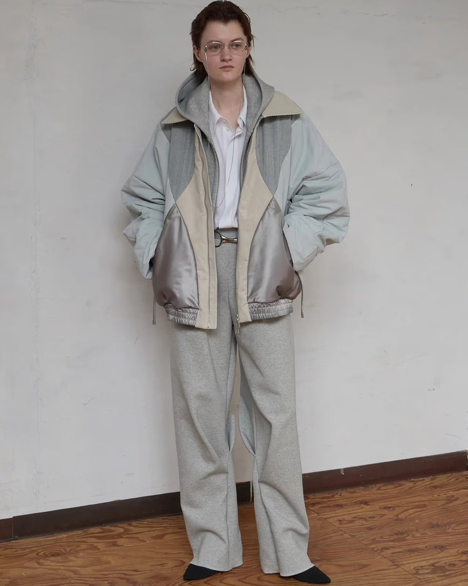 fashionsnap's tweet photo. 「ハトラ」の26AWコレクションをデザイナーが解説、注目アイテムをピックアップ
https://t.co/jgEOk1nTh2 https://t.co/IA9RZmOTzd