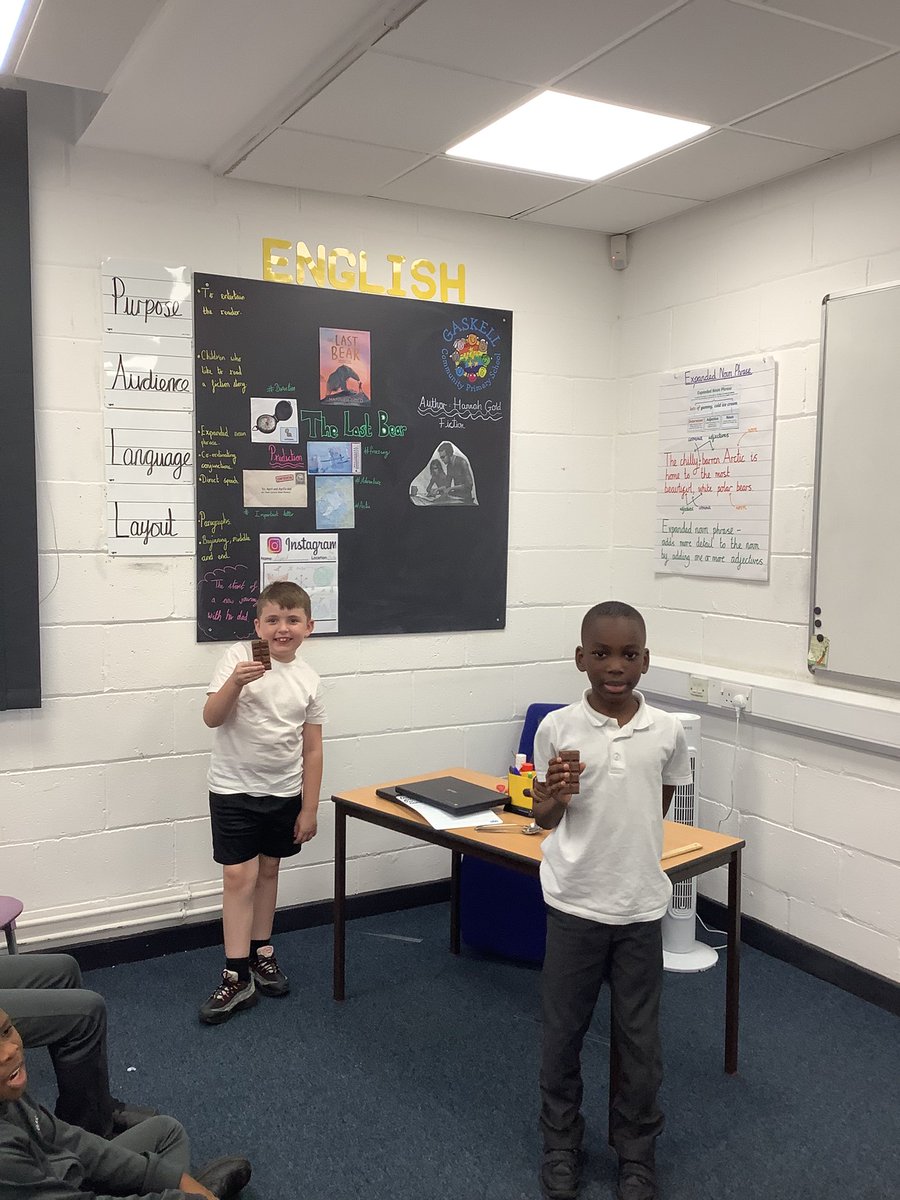Gaskell_LKS2's tweet photo. 4C and 4H have been learning about changing states. We have been melting chocolate to see what happens when a solid is heated. @GaskellPrimary @GaskellScience https://t.co/j08F0mwGjD