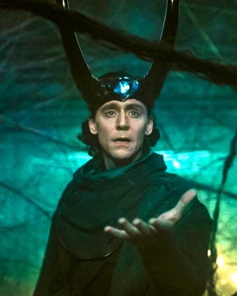 MTNbreaking's tweet photo. Tom Hiddleston says the Force in 'Star Wars' is about "moral clarity and the balance of goodness and love in the universe".

Hiddleston previously said he is a childhood fan of the original trilogy and would join 'Star Wars' with the right character and story.

Via YT/NickBusters https://t.co/HQwBw0JmlW