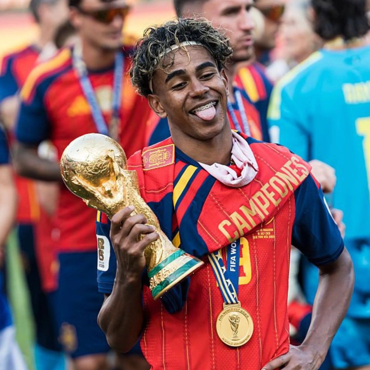 jugadoresxx1's tweet photo. 🚨🚨POLEMICA EN ESPAÑA🚨🚨

ATENCION! SE FILTRA VIDEO DE "LAMINE YAMAL"🇪🇸 JUGADOR ESTRELLA MUNDIAL🥰 EN EL VIDEO SE LO VE TOCANDOSE HASTA ACABAR🔥 

EL VIDEO LO TENGO Y LO DEJARE EN EL ENLACE DEL PRIMER COMENTARIO! APRESURATE A VERLO ANTES QUE ME LO BAJEN🔥🔥🔞⬇️ https://t.co/xP6WN8gIux
