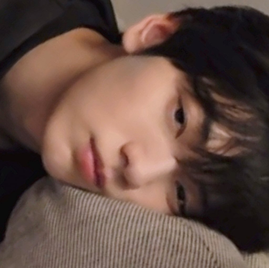 cherry74228's tweet photo. 🐰💭🤍 https://t.co/fXn3SPLNwv