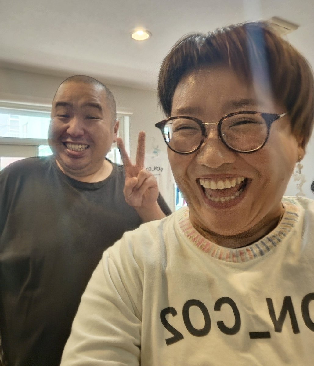 HINOchanTV's tweet photo. 今日はパパの四十九日も終わり一段落ついたので友人との遊ぶ前に【月曜から夜更かし】にて、大山のぶ代さんのドラえもんの声に���すぎていると話題の木村かよさんにお会いしてきました。

最初『木村かよさん居ないのかな～』って思ってたら店員さんが呼んでくれてこころよく写真撮影もしてもらいました https://t.co/g1xJdsxXyz