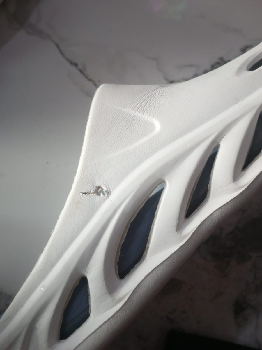 jayeshupad99105's tweet photo. Broke mid-walk within a week! @Myntra, the public embarrassment your defective VINTEX sandals caused is completely unacceptable. Take accountability and fix this!
Order ID: 134057686066466264901
@MyntraSupport https://t.co/53jm1Fr8u5