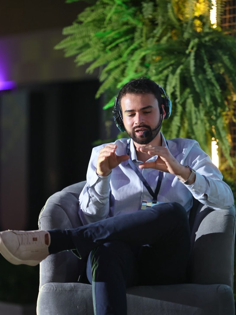 Veriff's tweet photo. Yesterday at Latam Fintech Market, Rafael Luque took the stage to discuss the tension between certainty and probability in modern financial decisions.

He highlighted one of the most critical blind spots in identity verification: interoperability.

Right now, if a fraudster is caught by one provider, that intelligence remains siloed. Rafa spoke about the urgency of breaking down these walls and the immense value of cross-referencing biometric data directly with national registries, a model already proving its worth in Mexico.

Fraudsters share information. The industry needs to do the same.

We're ready for day 2. If you're at Latam Fintech Market today, come meet our experts to talk about identity, conversion, and scaling securely across the LATAM ecosystem! 🚀