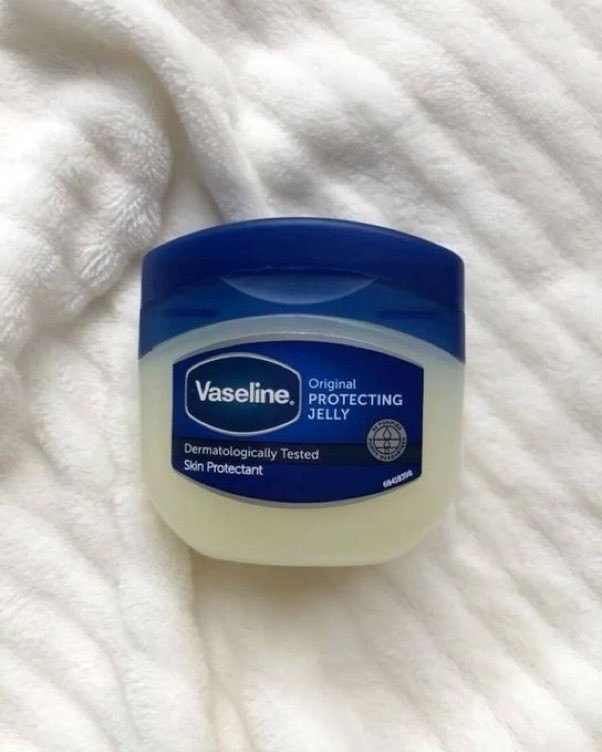 Boys2MenGuide's tweet photo. 8 HABITS THAT MAKE YOU MORE ATTRACTIVE

1. USING VASELINE https://t.co/3qulKY6CoZ