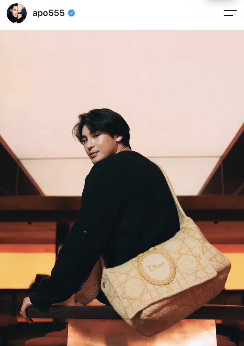 ApoNattawinofc's tweet photo. APO + #DiorWinter26 = ละสายตาไม่ได้ 😳

IG: apo555 update
>> https://t.co/bbItW0PYXy

DIOR WITH NATTAWIN 
@Nnattawin1 @Dior 
#ApoNattawin #Dior

ยิ่งอยู่ในสถานที่เทสดี ก็คือปึ้ง! https://t.co/0NhV2nReCR