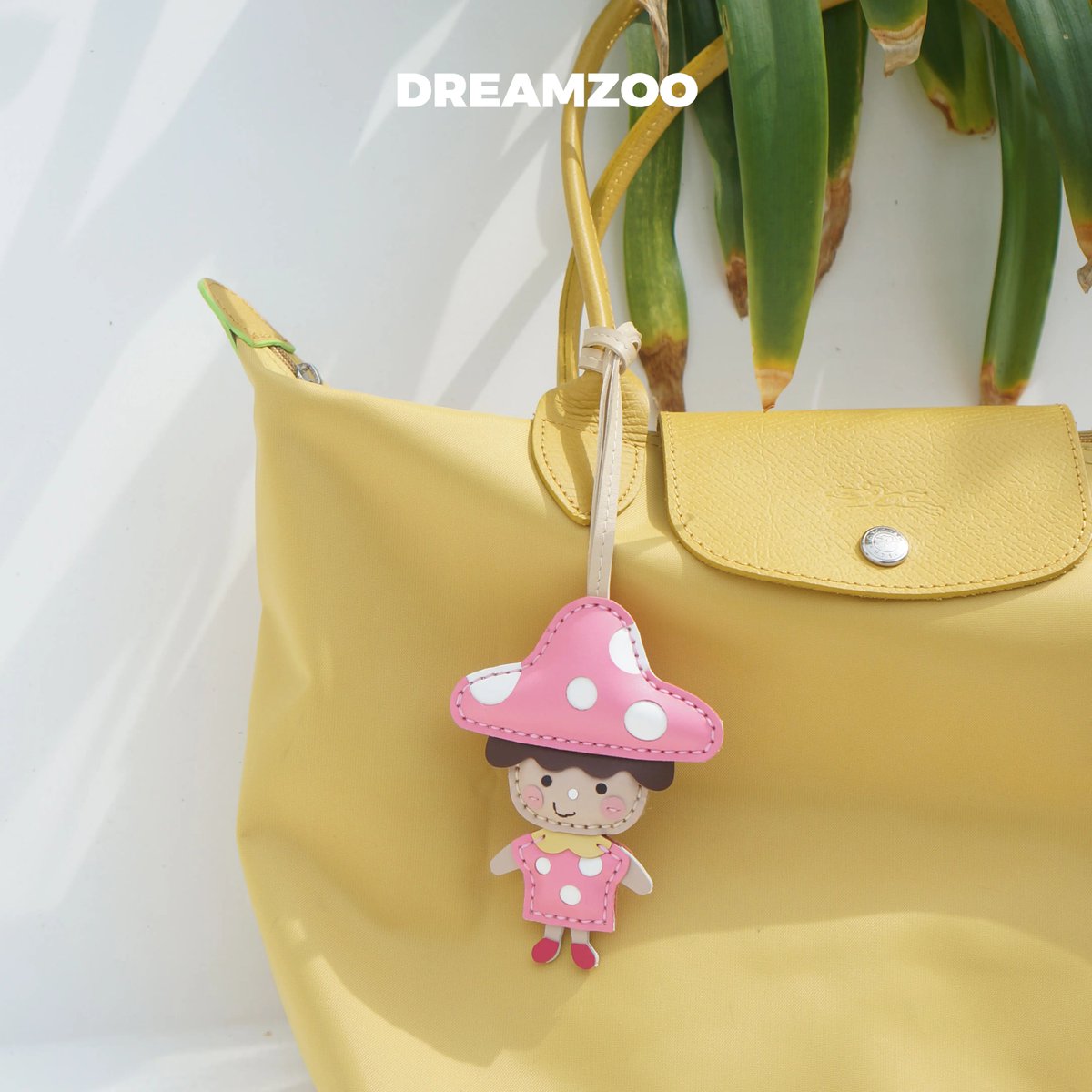 HaileyFraggpt's tweet photo. Just finished a cute felt mushroom keychain! This tiny hand-sewn project makes a perfect little gift for my friends, and it’s so satisfying to put together with basic craft supplies. https://t.co/jzZPzPQ9Zv