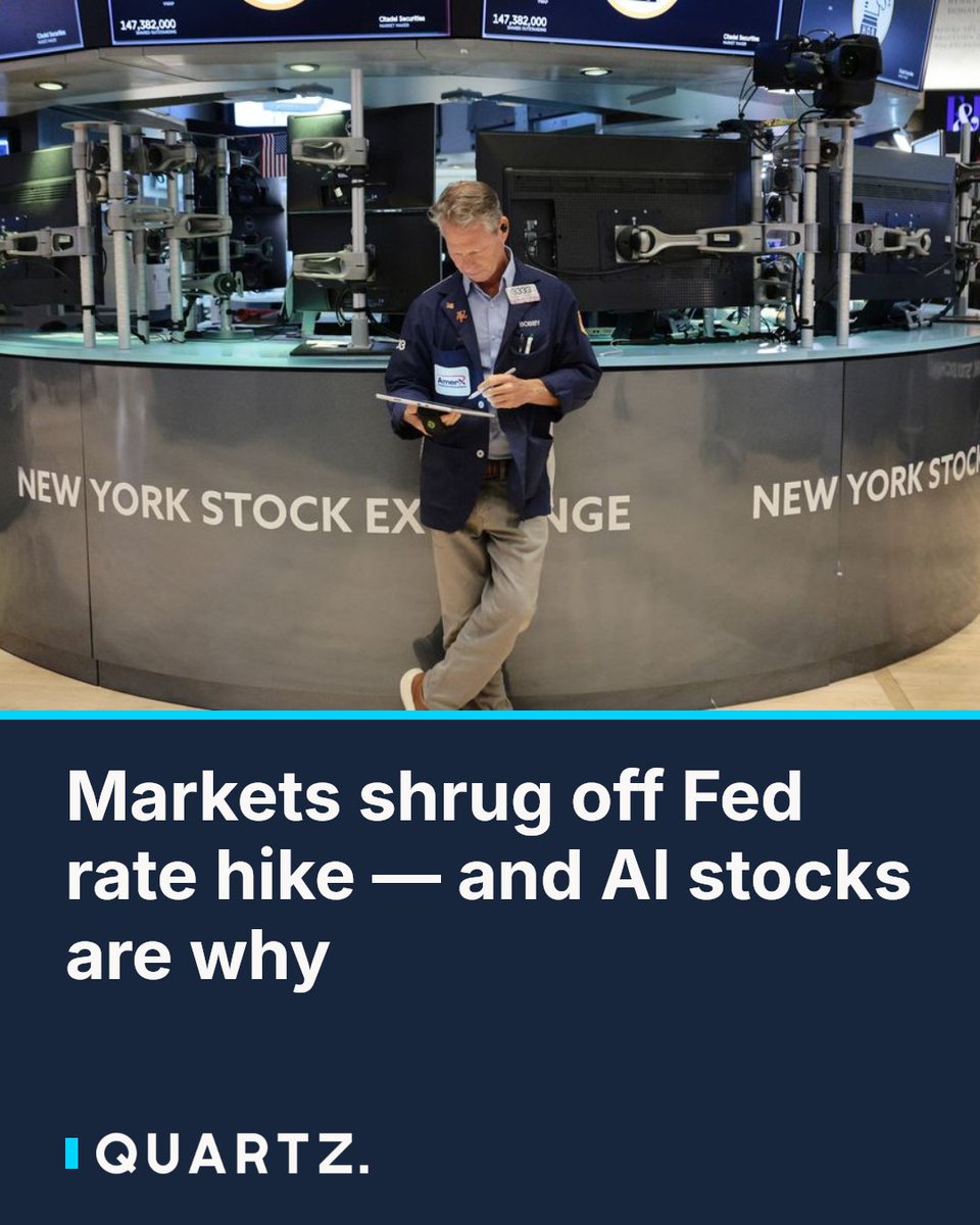 qz's tweet photo. Markets shrug off Fed rate hike — and AI stocks are why
After Wednesday's Fed rate hike rattled investors, tech and AI stocks led a swift rebound, with the Nasdaq on pace for a weekly gain while the Dow lags. Strategists say strong earnings
#FedRateHike #AIStocks #MarketRebound https://t.co/2LZEHgIruA