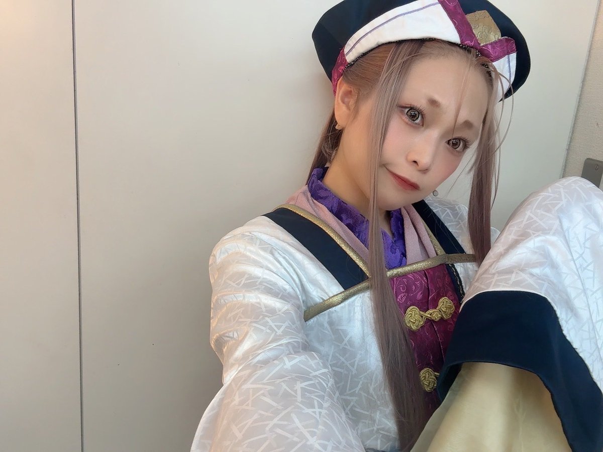 koyamamomoyo's tweet photo. 「＃舞台新サクラ大戦」
無事に初日を終えました🌸

ズーインちゃんと共に
毎日を駆け抜けますよ〜〜🐼🎶

明日からの公演も
宜しくお願いします(*•̀ᴗ•́*)و https://t.co/l7RGWux28x