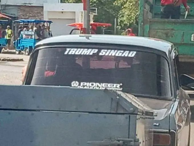Plinislacuba's tweet photo. Que detalle lleva ese auto. Ojalá y esas calcomanías estén disponibles para todos los autos 😁🇨🇺 @Plinisla
#CubaEstáFirme 
#CubaVencerá https://t.co/EwkaMFFfvB