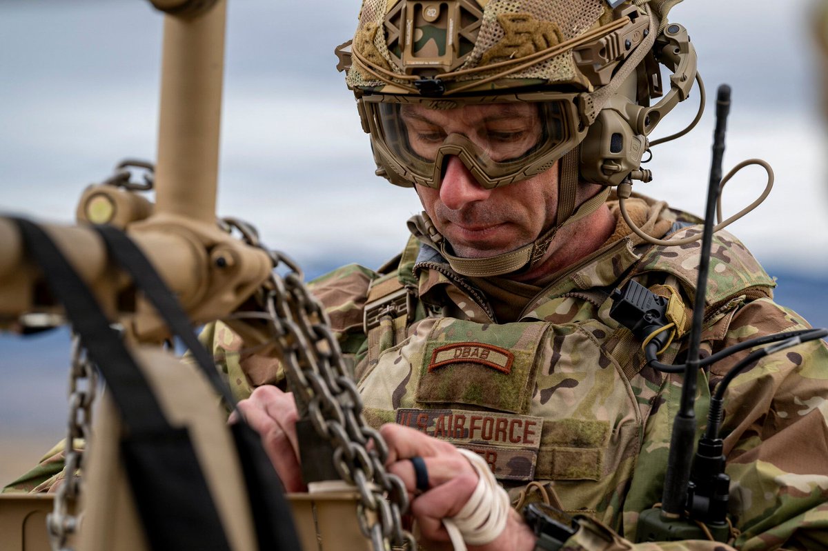 ReserveOrg's tweet photo. Happy Birthday today to the Air National Guard! ✈️ For 79 years, our Citizen Airmen have stood ready to answer the call - defending our nation, responding to emergencies at home, and supporting missions around the world. ROA is proud to advocate for the Air National Guard and all who serve in America’s Reserve Components!