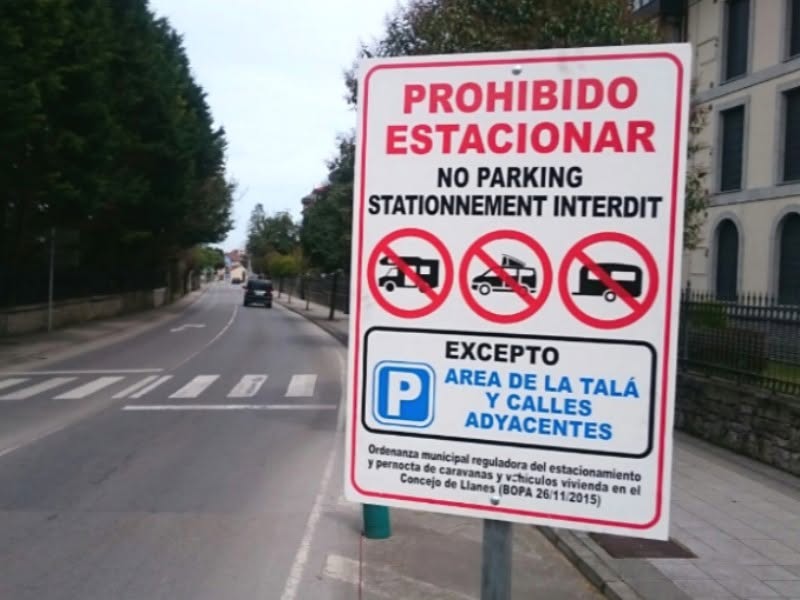 AreasAc's tweet photo. La Policía Local de #Llanes (Asturias) impuso más de 300 multas entre junio y agosto por incumplimiento de la normativa de autocaravanas...
https://t.co/DcyKKHsEZ7 https://t.co/0FJOWLLfua