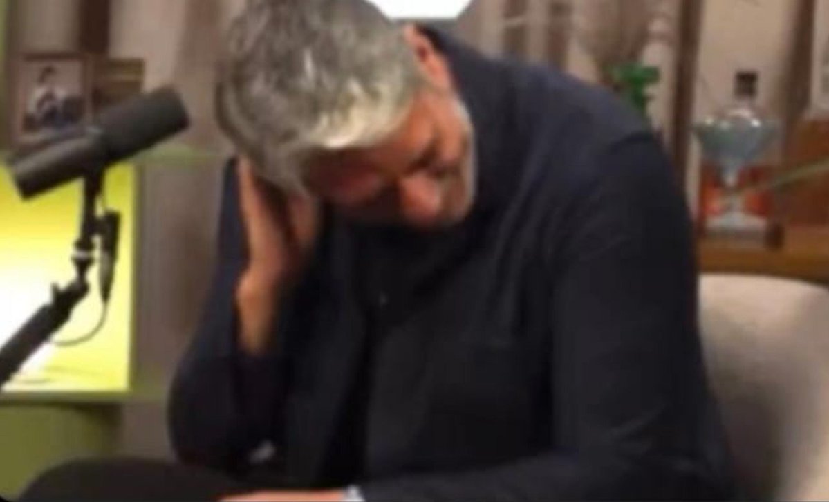 Vicarrei's tweet photo. "Eduquei bem" ??????? Gente deve ser piada KKKKKKKKKKKKKKKKKKKKKK devem ta rindo da nossa cara, por que não é possível isso KKKKKKKKKKKKKKKKKKKKKK menino se não sabe nem limpar a bunda direito e ta educando alguem ja educado? Vai dormir plmds QUE VERGONHA https://t.co/2sYPhtYhDe