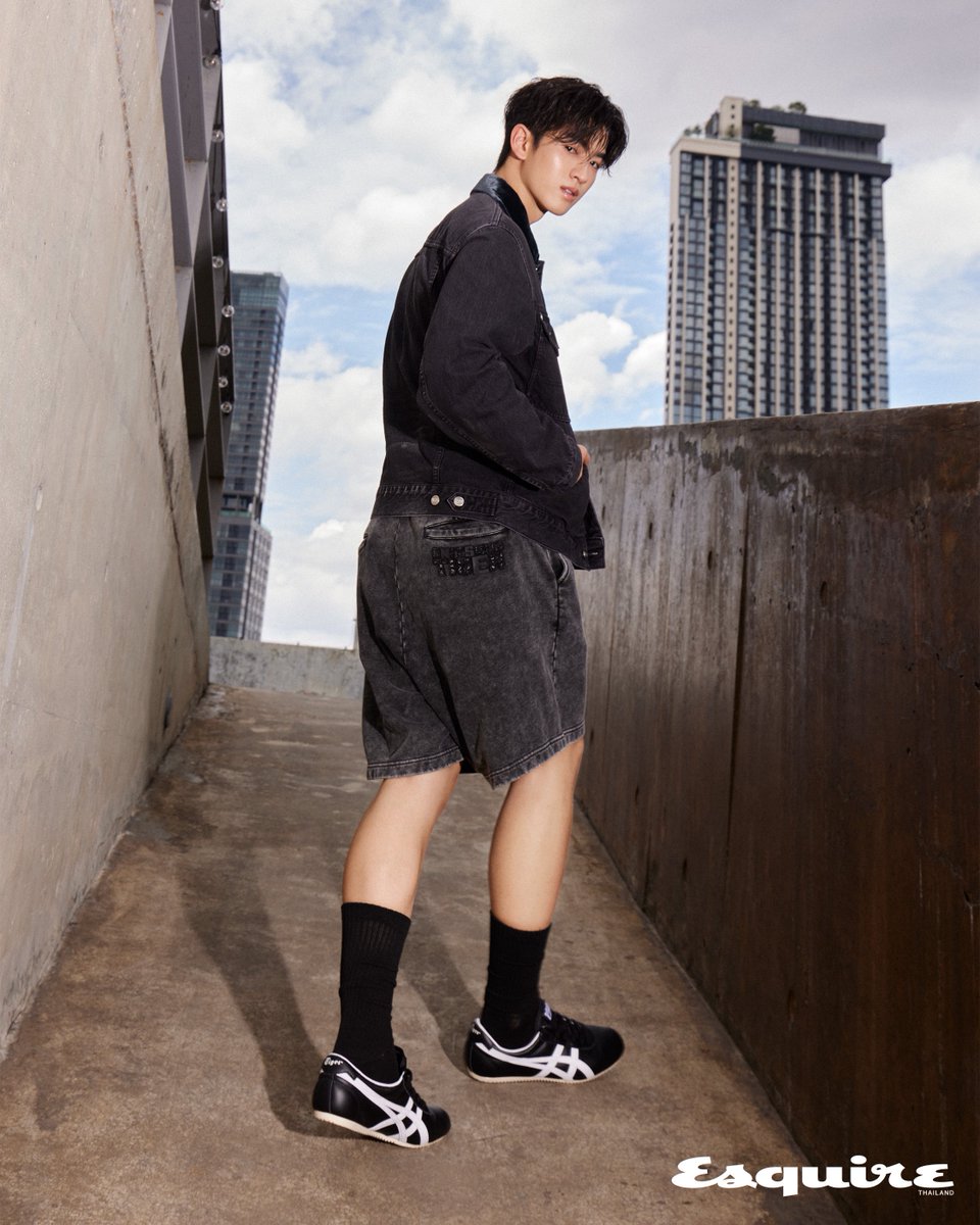 Duchess_eiei's tweet photo. โปรนายแบบท่านหนึ่ง

#OnitsukaTiger
#TAICHIOG
#JINWOOKkim
#EsquireThailand https://t.co/qhTy4AHChi