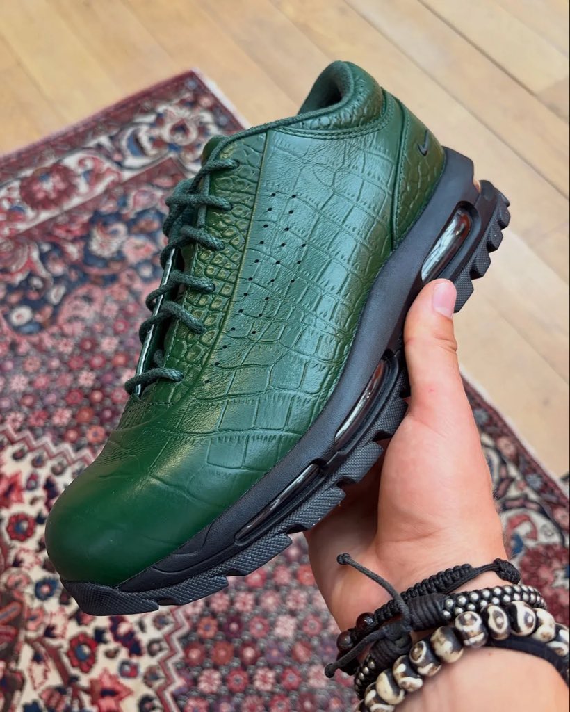 Ovrnundr's tweet photo. Nike Goadome Croc-skin Pack 🐊

• Spring 2027 https://t.co/I0wQWgfeAd