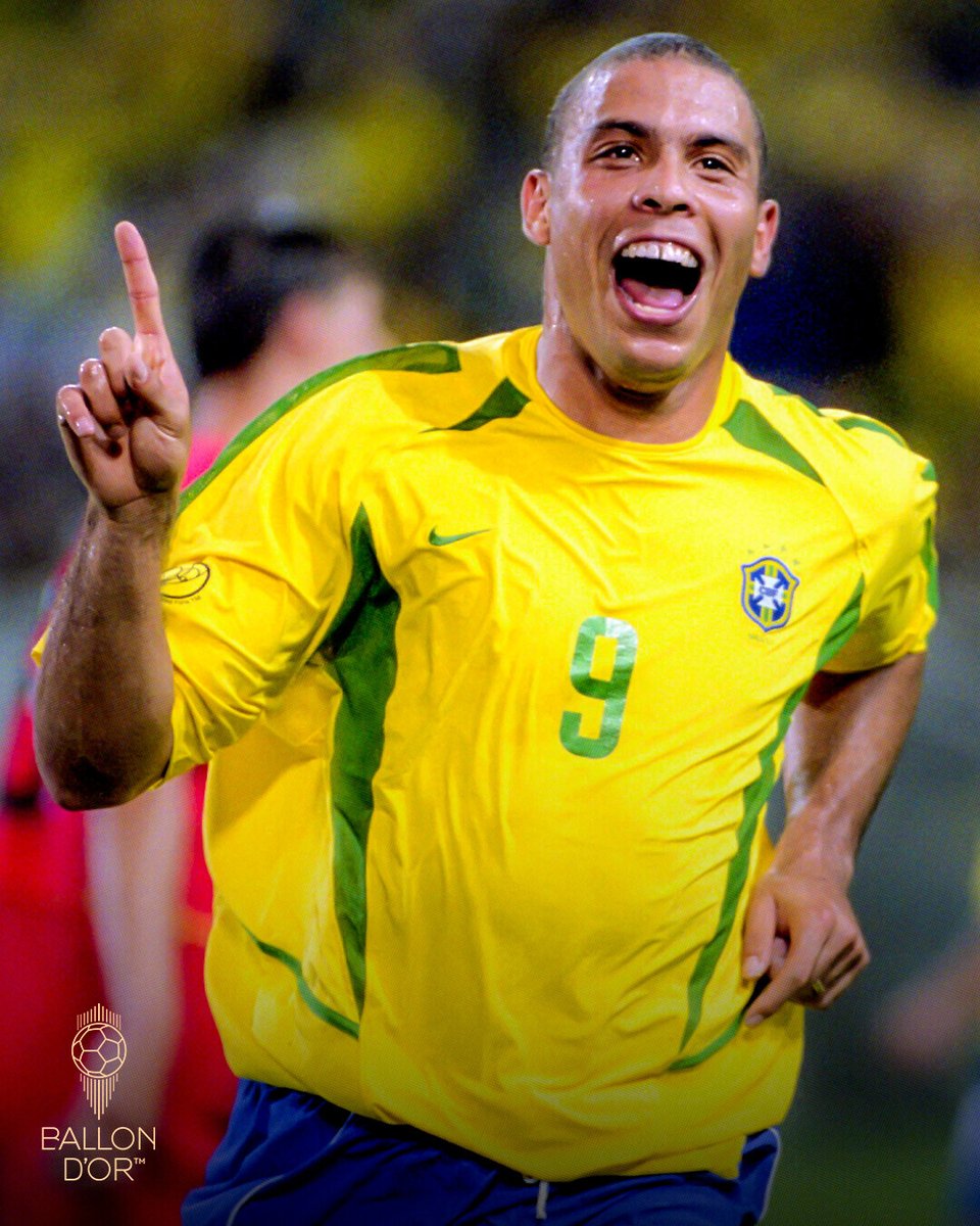 ballondor's tweet photo. Turning 50 today! 🎂🇧🇷

🌕 2x Ballon d'Or Winner
🏆 2x World Cup Champion
⚽ The ultimate striker

Pure power, unstoppable speed, and unmatched magic with the ball at his feet. 

Happy birthday, Fenómeno! ✨

Remember his golden legacy at ➡️ https://t.co/nbC2Q3mliR

#ballondor #ronaldo
