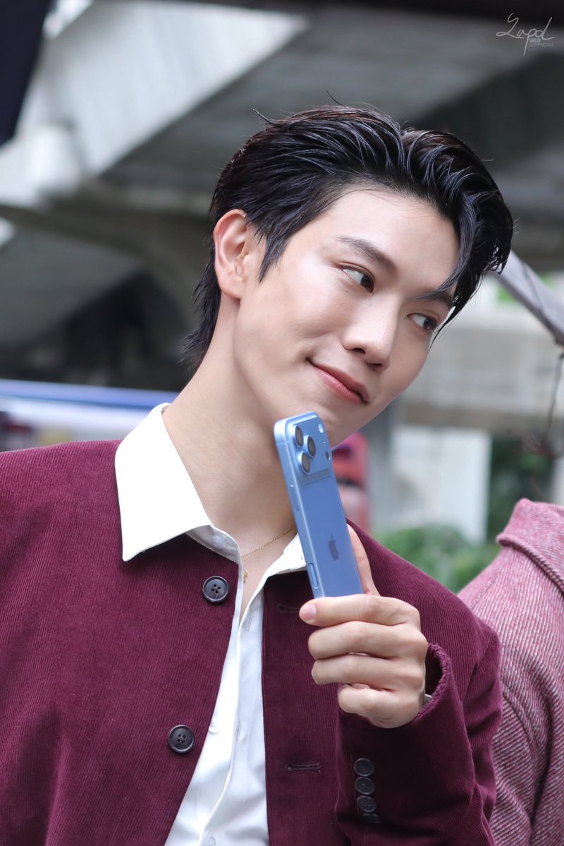 Greatsapolofc's tweet photo. iPhone 18 Pro สีฟ้าเครื่องนี้เป็นของ…น้องเก้ดด

GREATBRIGHT TRUE5G IPHONE18PRO

#Truedtac5GxGreatBright
#iPhone18ProXTruedtac5G
#GreatBright #grtsp https://t.co/k92S1I1Bm1