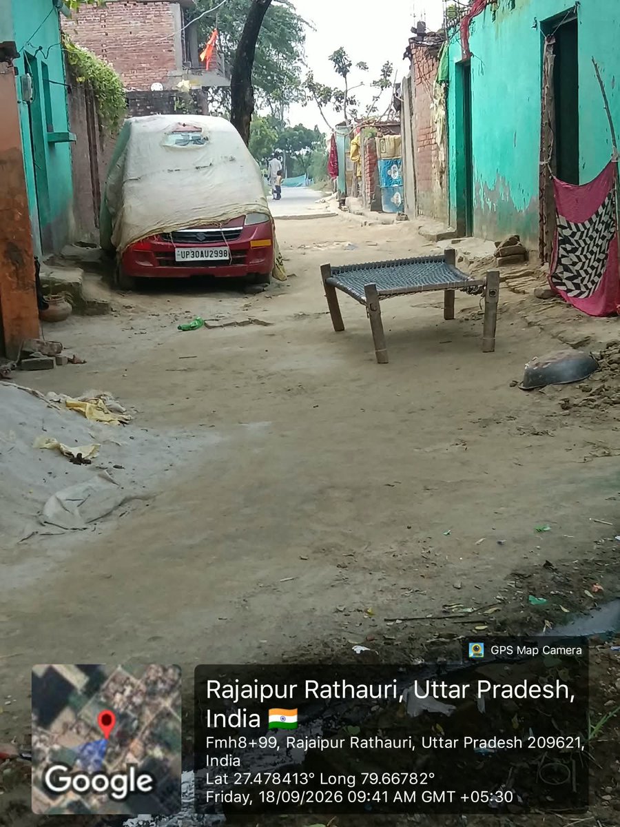 Meraz_ali_up30's tweet photo. #फर्रुखाबाद

थाना राजेपुर में दबंगई का आरोप! गली में वाहन, चारपाई और बालू डालकर रास्ता घेरा, ग्रामीण परेशान। मनीराम के घर के सामने रास्ता बंद होने से आवागमन में दिक्कत, ग्रामीणों ने कार्रवाई की मांग की।
@fatehgarhpolice @Uppolice @dgpup @UPGovt @112UttarPradesh @CMHelpline1076 https://t.co/uflvKRhM5O