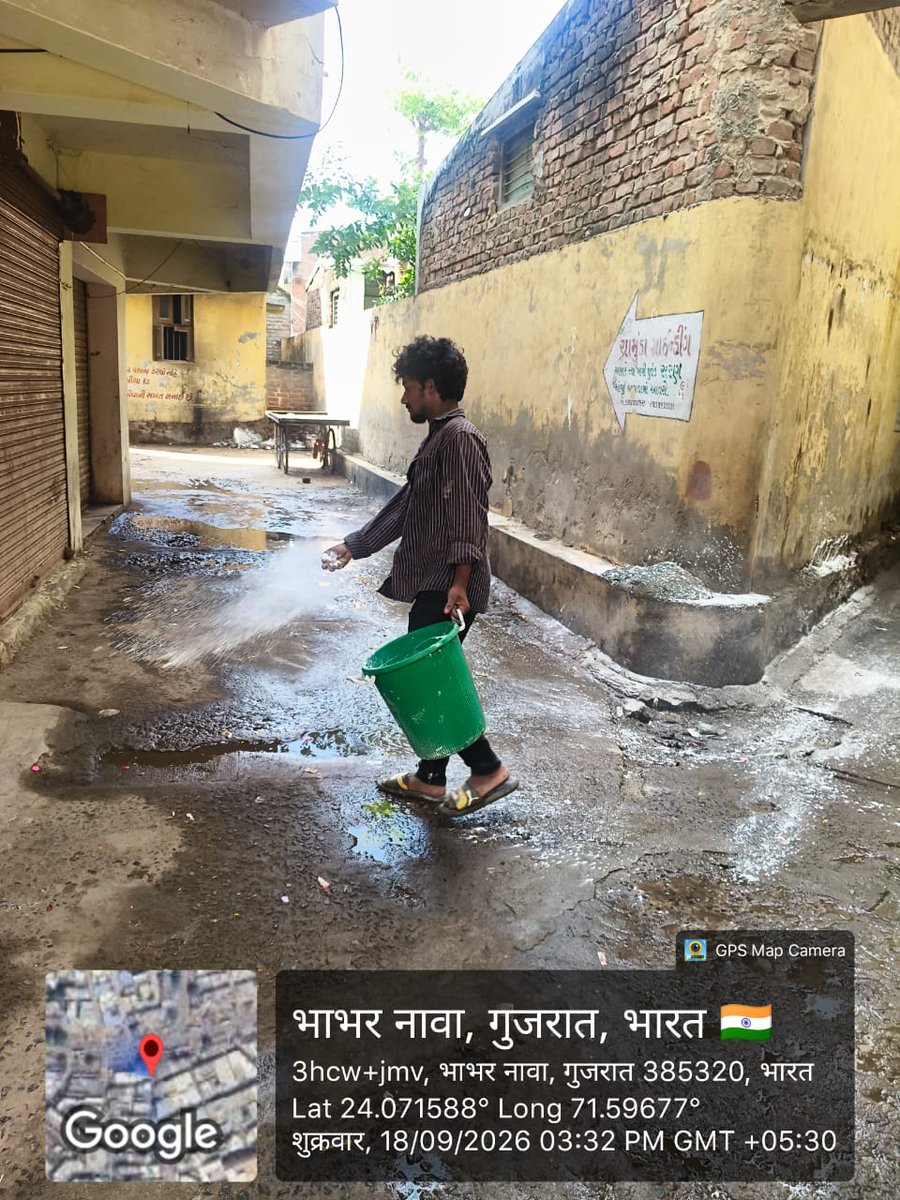 BhabharNP's tweet photo. આજરોજ ભાભર નગરપાલિકા તથા ભારતીય જનતા પાર્ટી ભાભર શહેર સંગઠન દ્વારા તિરુપતિ માર્કેટમાં સફાઈ અભિયાનનું આયોજન કરવામાં અવાયું.
@sbmugujarat @rcmgandhinagar @CollectorVT https://t.co/OZm9lI9wMr