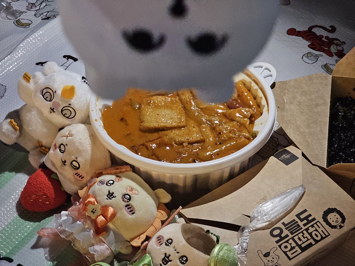 Mushroom_Eating's tweet photo. 마라로제엽떡&amp;주먹밥
토벌 완료 https://t.co/x4FTOav256