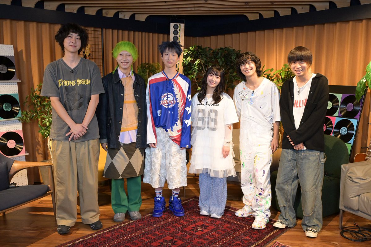 yuika_singuitar's tweet photo. 【お知らせ📢】

カンテレの音楽トーク新番組「オトノアソビバ～新世代アーティストがはじける夜～」に、番組メンバーとして出演します！🎉㊗️

アーティストであり、曲を作るものとしてとても深い話をしています、これからよろしくお願いいたします🌟

放送日時：2026年10月3 日(土)スタート 毎週土曜 深夜 1:45～2:15(関西ローカル)
出演(初回)：MON7A、『ユイカ』、優斗(Blue Mash)、平川直人(Khaki)、おかともき(猫背のネイビーセゾン)、映秀。

＃オトノア