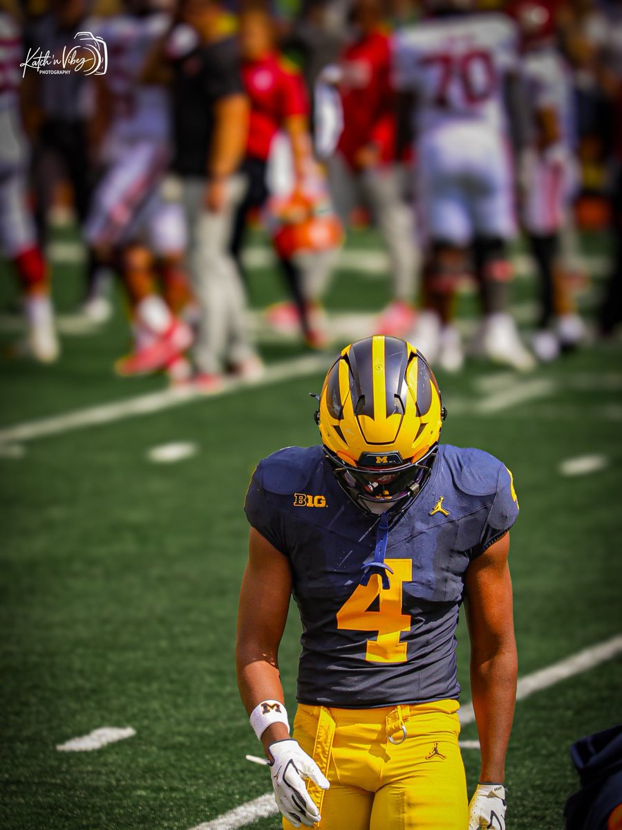 THEREDRANGER3's tweet photo. Tomorrow we get to watch Michigan play football 😎 https://t.co/hTeWGyx7xO