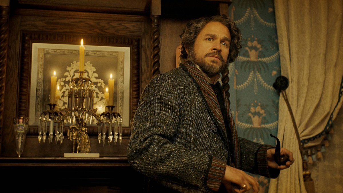 Doomhexia's tweet photo. Je suis amoureuse de Charlie Hunnam depuis Hooligans et les Sons of Anarchy, mais quelle pépite aussi dans #Monstres, que ce soit en Ed Hein ou dans la dernière saison #LizzieBorden https://t.co/9lZwgZ5tqo