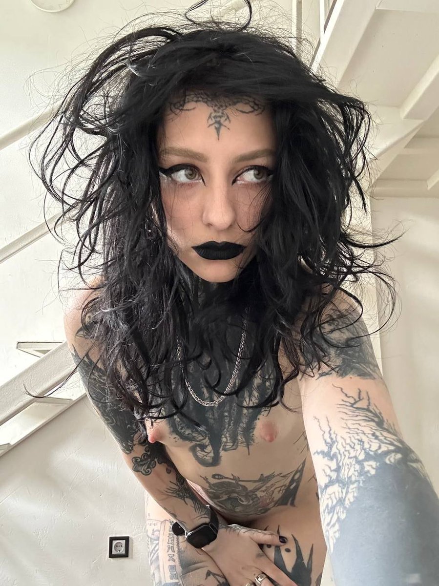 Rubyy_Thorne's tweet photo. How do I look right after waking up?😈
https://t.co/uSkfh4ALOf https://t.co/Yw4CB0f9GZ