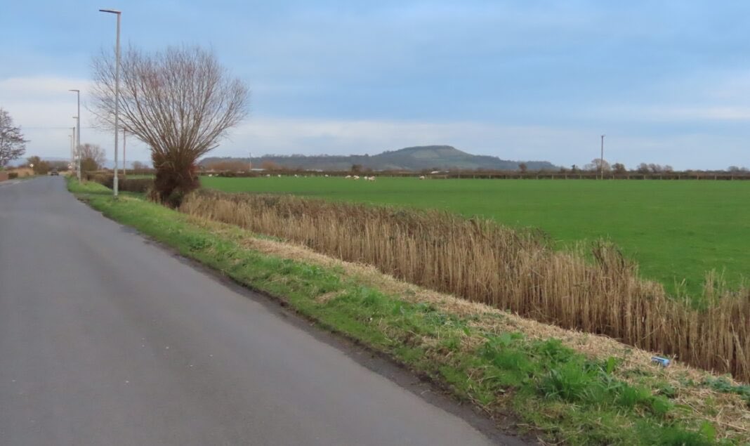 burnham_on_sea's tweet photo. Plans for 2,000 new homes on Burnham-On-Sea fields opposed by town’s MP amid multiple local concerns — read more at: https://t.co/wY8CSAX1PA https://t.co/CVMYzdRTav