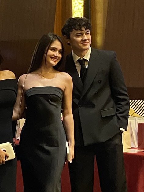 kish_alexaaa's tweet photo. Present din sina Kira and Josh sa debut ni Charlie. #KiSh 

Thanks Team Charlie for this photo.

CHARLIE RADIANT DEBUTANTE https://t.co/48VCPv84dA