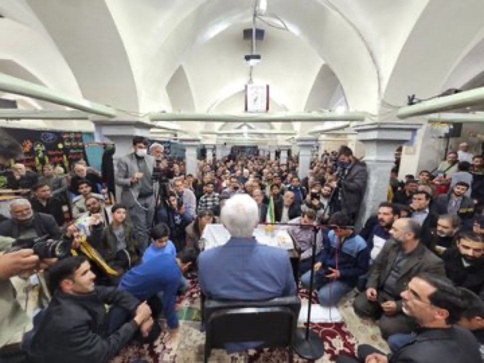 Zahra_Ranjbar72's tweet photo. بلاخره معلوم شد این خزانه ناتمام پایداری ها کجاست!
اینهمه هزینه سفرهای استانی، تشکیل دولت سایه، شبکه های سایبری و نفوذ در همه ارکان نظام از کجا میاد!
پول نفت ۸۰ میلیون ایرانی!

لعنت ابدی بر احمدی نژاد و بنیانگذار این فرقه نحس اسرائیلی!
#حسین_شمخانی
#روح‌الله_رضوی

#یاشار_سلطانی https://t.co/F8Sn6RHU1G